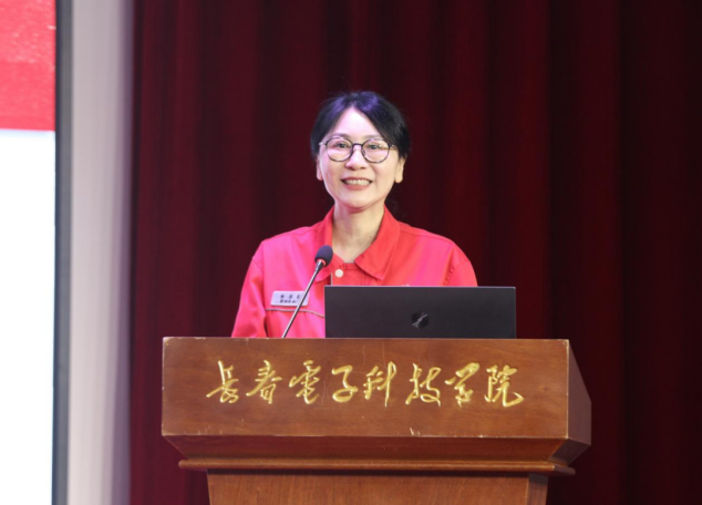 “强国复兴有我 劳动创造幸福”劳模工匠进校园活动在长春电子科技学院成功举办